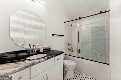 BACK ON THE MARKET! Buyers had circumstances to change. There - photo 40