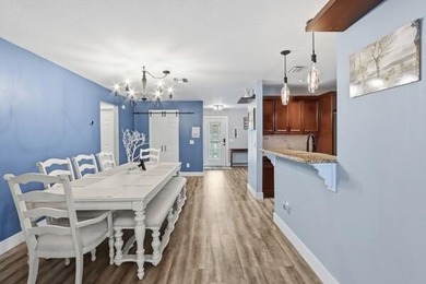 Welcome to your ultimate South Florida oasis! Nestled in the - photo 11