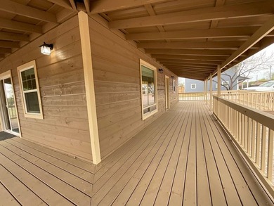 Exceptional income-producing investment in the heart of - photo 24