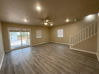 Exceptional income-producing investment in the heart of - photo 25