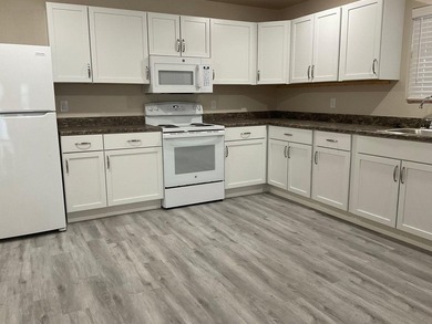 Exceptional income-producing investment in the heart of - photo 29