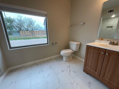 Exceptional income-producing investment in the heart of - photo 34
