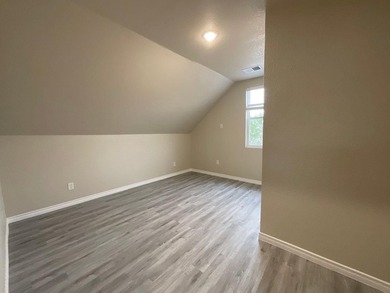 Exceptional income-producing investment in the heart of - photo 39