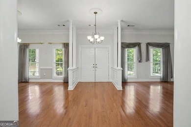 *Almost 4000 sq ft just waiting for a family to fill this space - photo 10