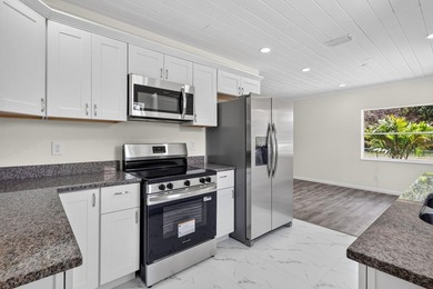 Welcome to this charming 3-bed, 1-bath concrete block home - photo 14