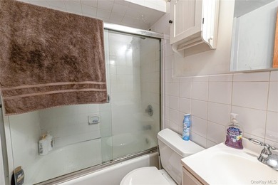 Opportunity awaits! Do not miss out on this gorgeous split level - photo 15
