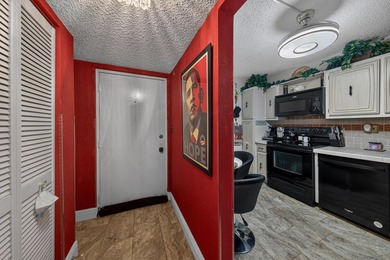 Here is a perfect opportunity to own an apartment in a quiet 55+ - photo 15