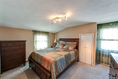 Opportunity awaits! Do not miss out on this gorgeous split level - photo 16