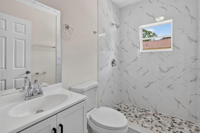 Welcome to this charming 3-bed, 1-bath concrete block home - photo 20