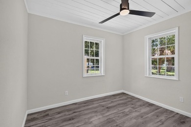 Welcome to this charming 3-bed, 1-bath concrete block home - photo 22