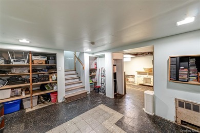 Opportunity awaits! Do not miss out on this gorgeous split level - photo 26