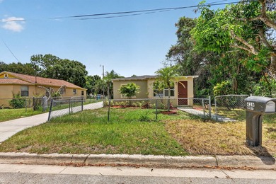 Welcome to this charming 3-bed, 1-bath concrete block home - photo 31