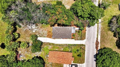 Welcome to this charming 3-bed, 1-bath concrete block home - photo 37