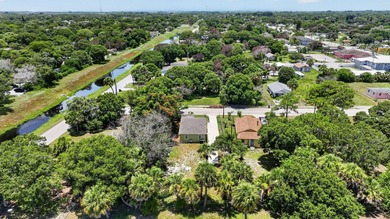 Welcome to this charming 3-bed, 1-bath concrete block home - photo 39