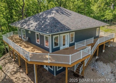 Lake Home For Sale in Camdenton, Missouri