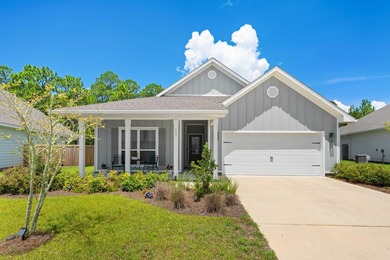 Timeless elegance can be found in this well maintained craftsman - photo 1