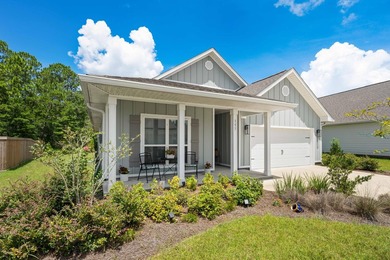 Timeless elegance can be found in this well maintained craftsman - photo 3