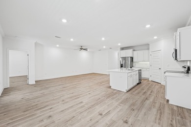 Timeless elegance can be found in this well maintained craftsman - photo 10