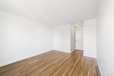 Welcome home to this spacious C-line unit at Bayside's Kennedy - photo 11