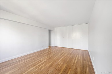 Welcome home to this spacious C-line unit at Bayside's Kennedy - photo 12