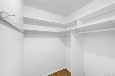 Welcome home to this spacious C-line unit at Bayside's Kennedy - photo 13
