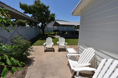Beautiful 2BR/2BA home in Buchanan Lake Village, just a short - photo 17