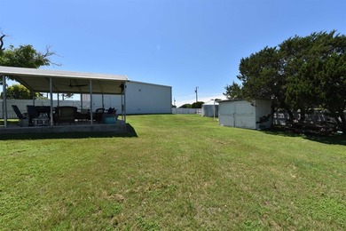 Beautiful 2BR/2BA home in Buchanan Lake Village, just a short - photo 19