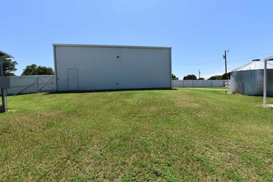 Beautiful 2BR/2BA home in Buchanan Lake Village, just a short - photo 20