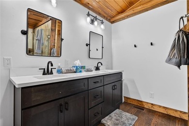 One of the most remarkable offerings on Lake Blue Ridge begins - photo 31