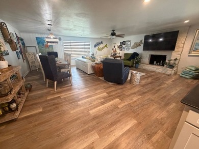 Beautiful 2BR/2BA home in Buchanan Lake Village, just a short - photo 34