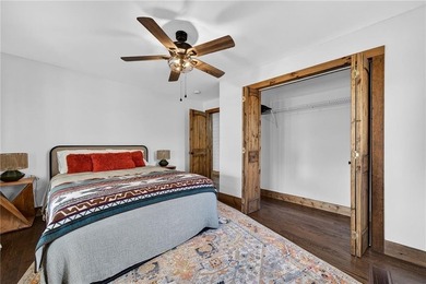 One of the most remarkable offerings on Lake Blue Ridge begins - photo 38