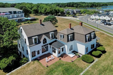 Commanding one of the most iconic oceanfront vantage points - photo 9