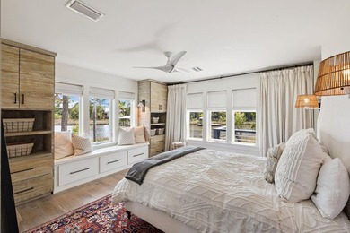 Welcome to this stunning waterfront retreat in historic Point - photo 43