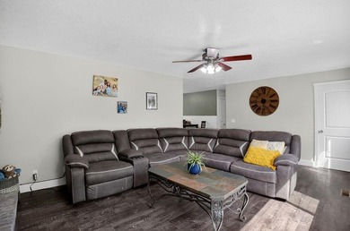 BACK ON MARKET at no fault of the property! Don't miss your - photo 3