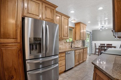 BACK ON MARKET at no fault of the property! Don't miss your - photo 8