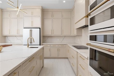 Stunning residence offering refined luxury and exceptional - photo 14
