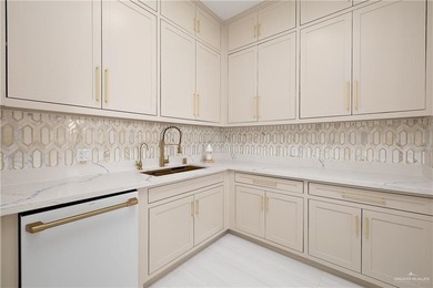 Stunning residence offering refined luxury and exceptional - photo 17