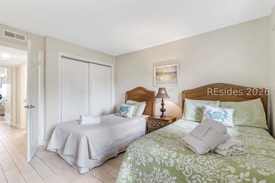 This lovely villa offers breathtaking, direct oceanfront views - photo 18