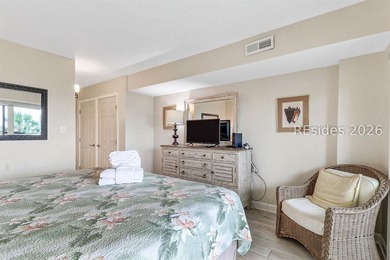 This lovely villa offers breathtaking, direct oceanfront views - photo 26