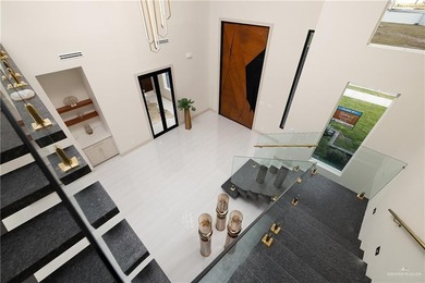Stunning residence offering refined luxury and exceptional - photo 29