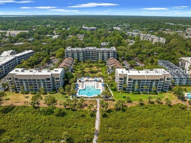 This lovely villa offers breathtaking, direct oceanfront views - photo 35
