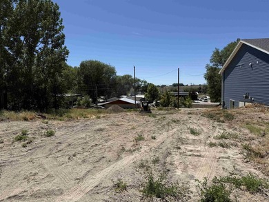Sloped double lot on Arthur Street in American Falls. Great spot - photo 3