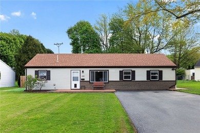 Welcome to this well-maintained 3-bedroom ranch located in the - photo 2