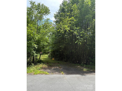Lake Wylie Acreage Active Under Contract in Gastonia North Carolina