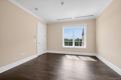 North Hills, corner 2 Bedroom with den. 2.5 bathrooms, Chefs - photo 11