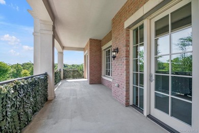 North Hills, corner 2 Bedroom with den. 2.5 bathrooms, Chefs - photo 15