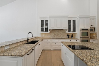 Modern residence in the most perfect setting offering iconic - photo 19