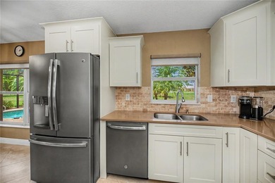 YOUR FLORIDA DREAM POOL HOME AWAITS! Welcome to this beautifully - photo 22
