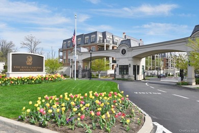 North Hills, corner 2 Bedroom with den. 2.5 bathrooms, Chefs - photo 22
