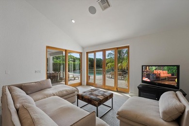 Modern residence in the most perfect setting offering iconic - photo 22